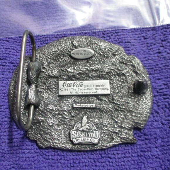 Coca Cola Belt Buckle with Delivery Trucks over the years. - Picture 4 of 5